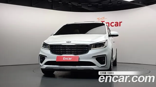 Kia Carnival 2020 thumb 3