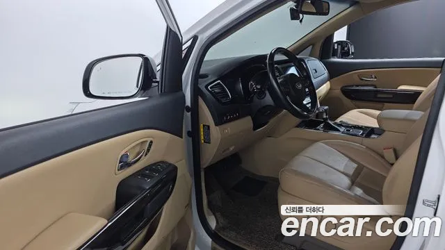 Kia Carnival 2020 thumb 10