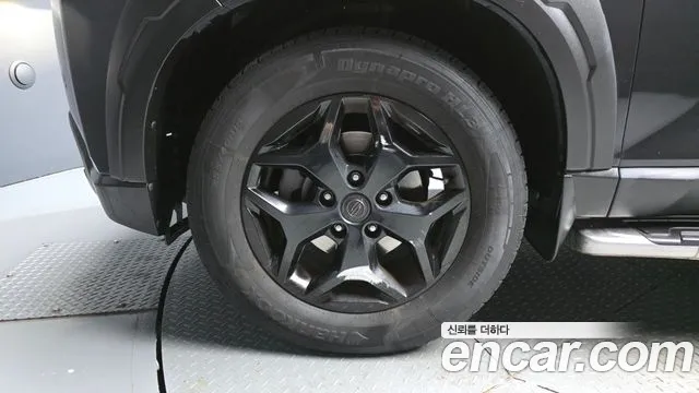 KG_Mobility_Ssangyong Rexton 2021 thumb 5