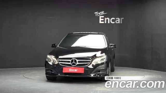Mercedes-Benz E-Класс 2015 thumb 2
