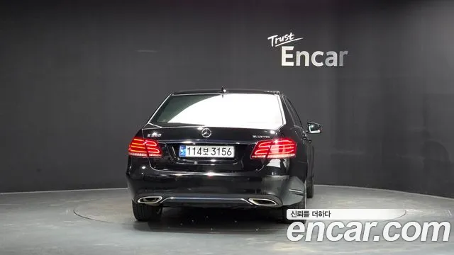 Mercedes-Benz E-Класс 2015 thumb 3