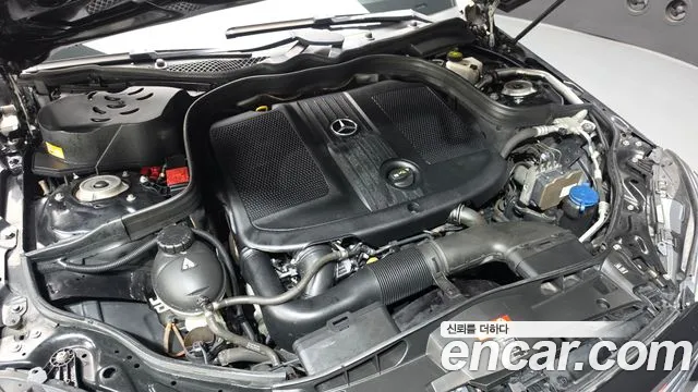 Mercedes-Benz E-Класс 2015 thumb 5