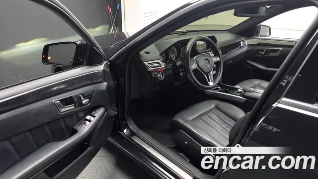 Mercedes-Benz E-Класс 2015 thumb 9
