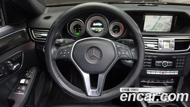 Mercedes-Benz E-Класс 2015 thumb 11