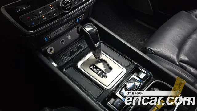 KG_Mobility_Ssangyong Rexton 2017 thumb 8