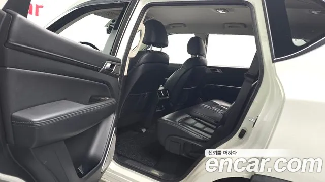 KG_Mobility_Ssangyong Rexton 2017 thumb 10