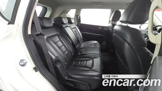KG_Mobility_Ssangyong Rexton 2017 thumb 11