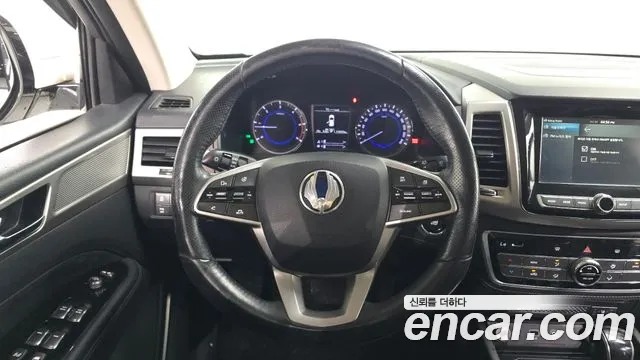 KG_Mobility_Ssangyong Rexton 2017 thumb 12