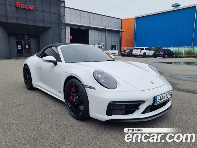Porsche 911 2023 thumb 2