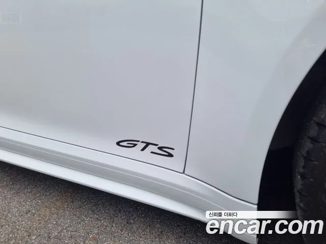 Porsche 911 2023 thumb 10