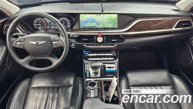 Genesis G90 2016 thumb 7