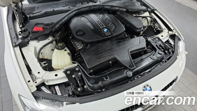 BMW 3-Series 2015 thumb 6