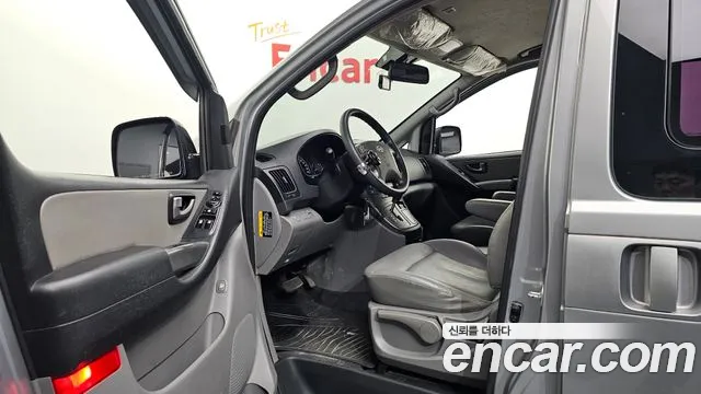 Hyundai Starex 2015 thumb 10