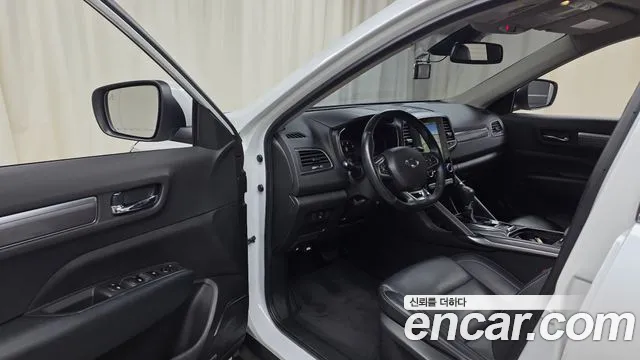 Renault-KoreaSamsung Koleos 2017 thumb 10
