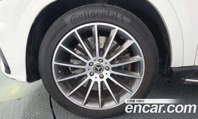 Mercedes-Benz GLE 2023 thumb 5