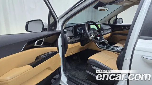 Kia Carnival 2023 thumb 9