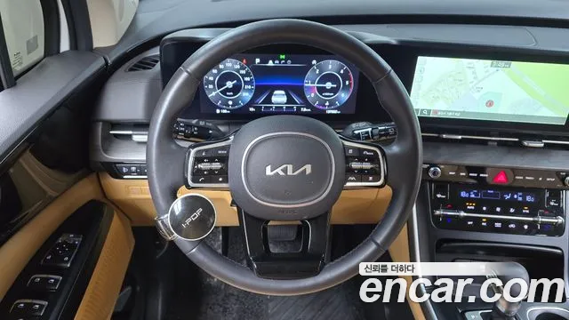 Kia Carnival 2023 thumb 12