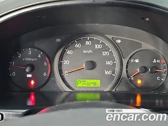 Hyundai Starex 2015 thumb 8