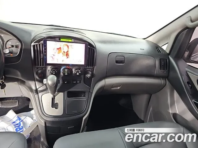 Hyundai Starex 2015 thumb 10