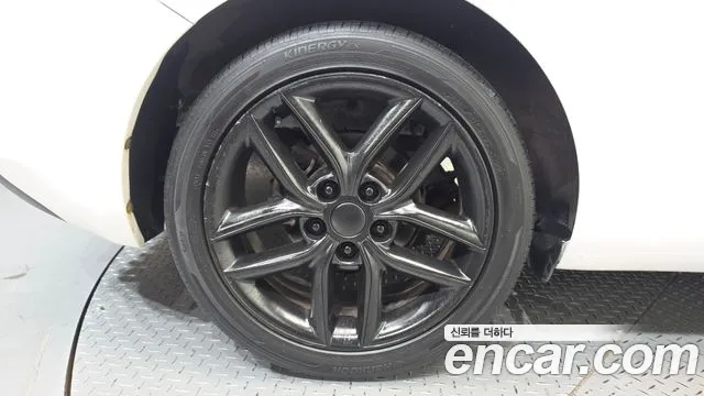 Kia Carens 2011 thumb 5