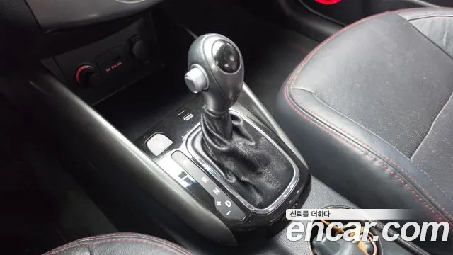 Kia Carens 2011 thumb 9