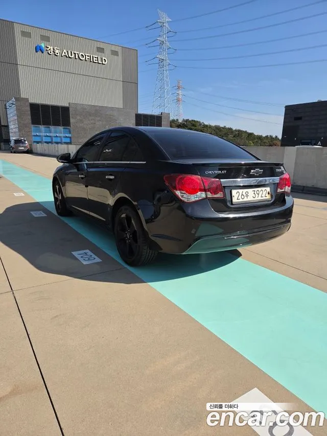 ChevroletGMDaewoo Cruze 2014 thumb 2