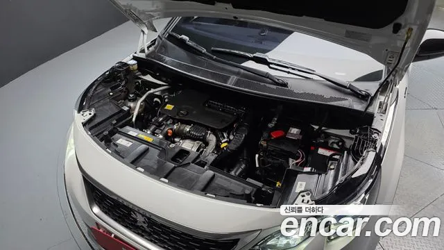 Peugeot 5008 2018 thumb 6