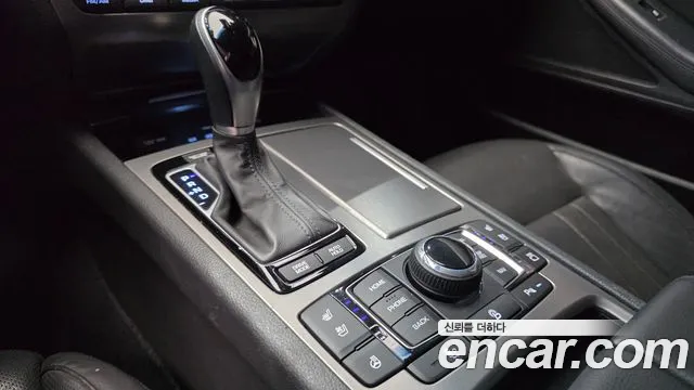 Hyundai Genesis 2016 thumb 9
