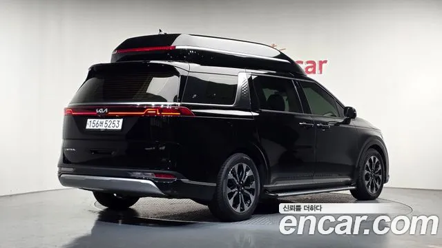 Kia Carnival 2022 thumb 2