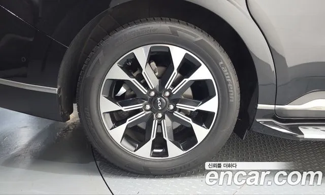 Kia Carnival 2022 thumb 5