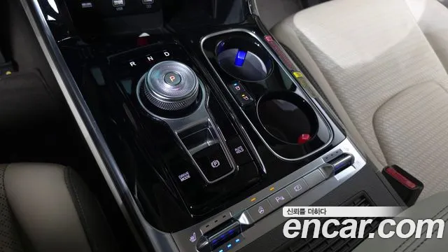 Kia Carnival 2022 thumb 9