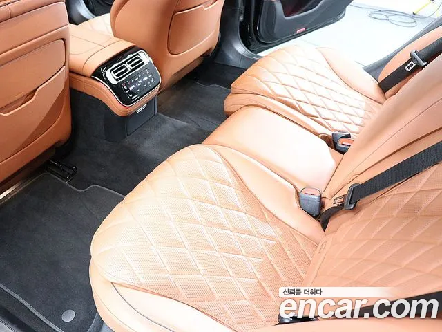 Mercedes-Benz S-Класс 2023 thumb 9