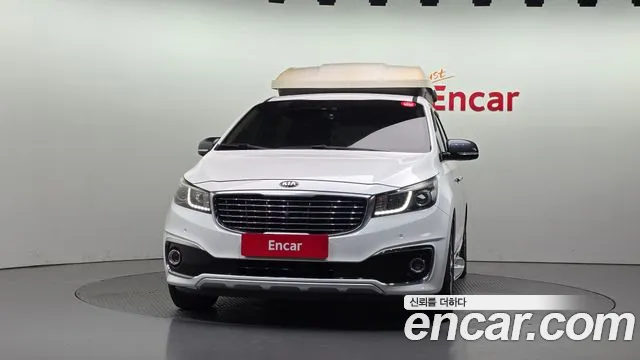 Kia Carnival 2016 thumb 3