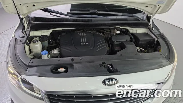 Kia Carnival 2016 thumb 6