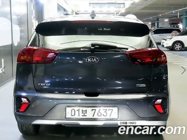 Kia Niro 2019 thumb 5