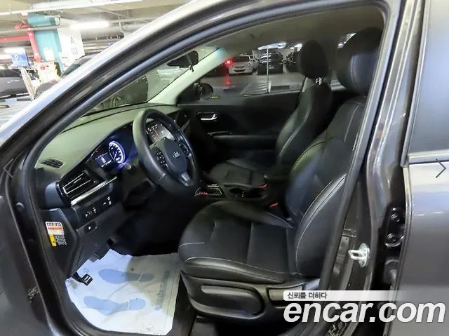 Kia Niro 2019 thumb 6
