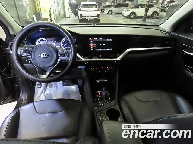 Kia Niro 2019 thumb 10
