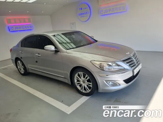 Hyundai Genesis 2011 thumb 3