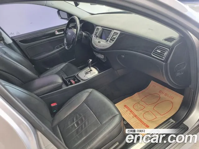 Hyundai Genesis 2011 thumb 7