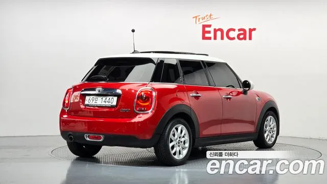 MINI Hatch 2015 thumb 2