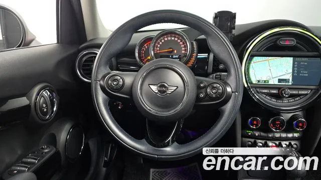 MINI Hatch 2015 thumb 12