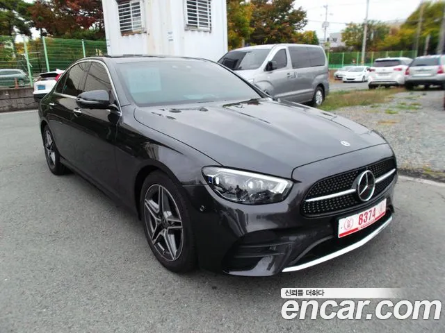 Mercedes-Benz E-Класс 2023 thumb 2