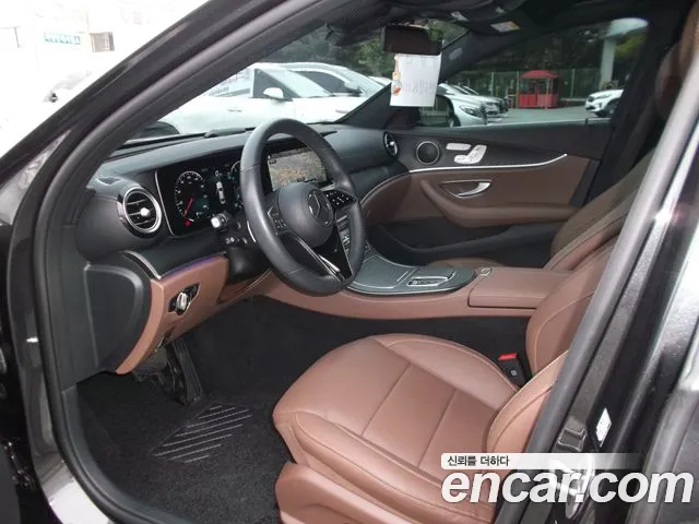 Mercedes-Benz E-Класс 2023 thumb 9