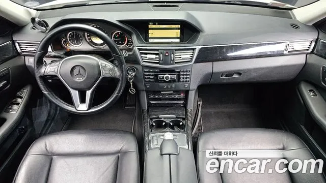 Mercedes-Benz E-Класс 2012 thumb 7