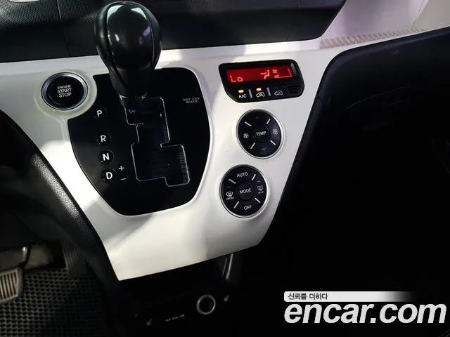 Kia Ray 2013 thumb 8