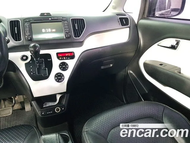 Kia Ray 2013 thumb 10