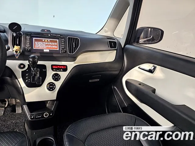 Kia Ray 2012 thumb 10