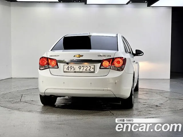 ChevroletGMDaewoo Cruze 2011 thumb 3