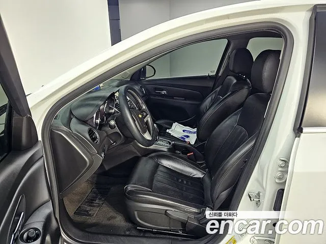 ChevroletGMDaewoo Cruze 2011 thumb 8