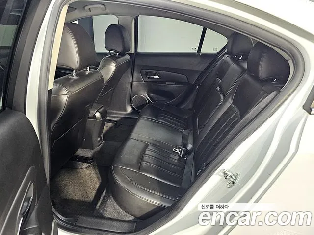 ChevroletGMDaewoo Cruze 2011 thumb 9